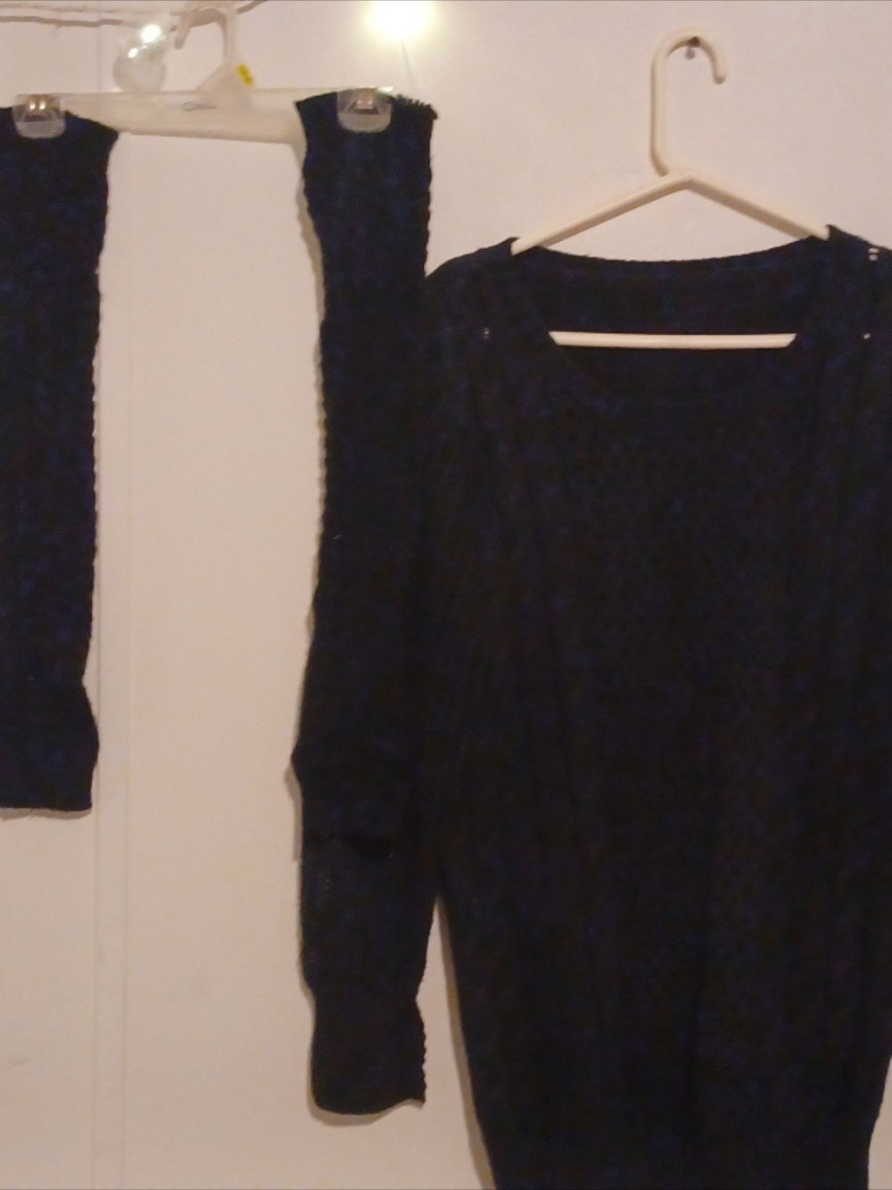 Women's Black Cable-Knit Sweater W/ Leggings